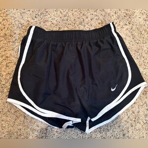 Nike tempo women’s running shorts